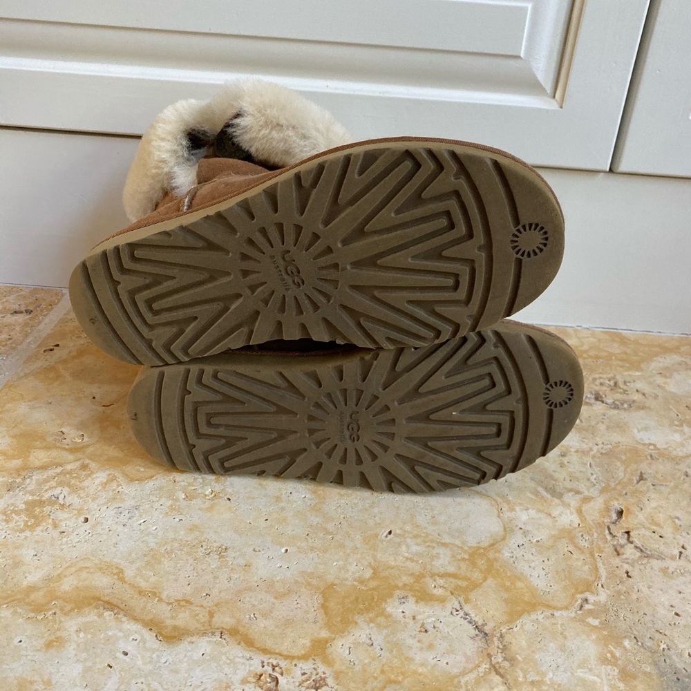 Ugg Side Button Bailey Boot - image 5